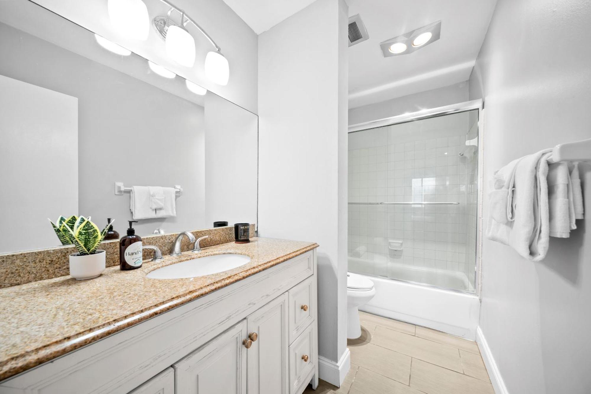 Bayview Apartments By Lowkl Fort Lauderdale Bagian luar foto